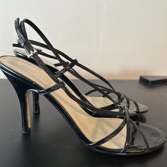 Nine West sandal size 6 black - Picture 2 of 8